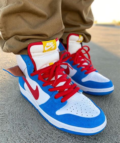 nike dunk sb high cut weiß|nike sb dunk high doraemon.